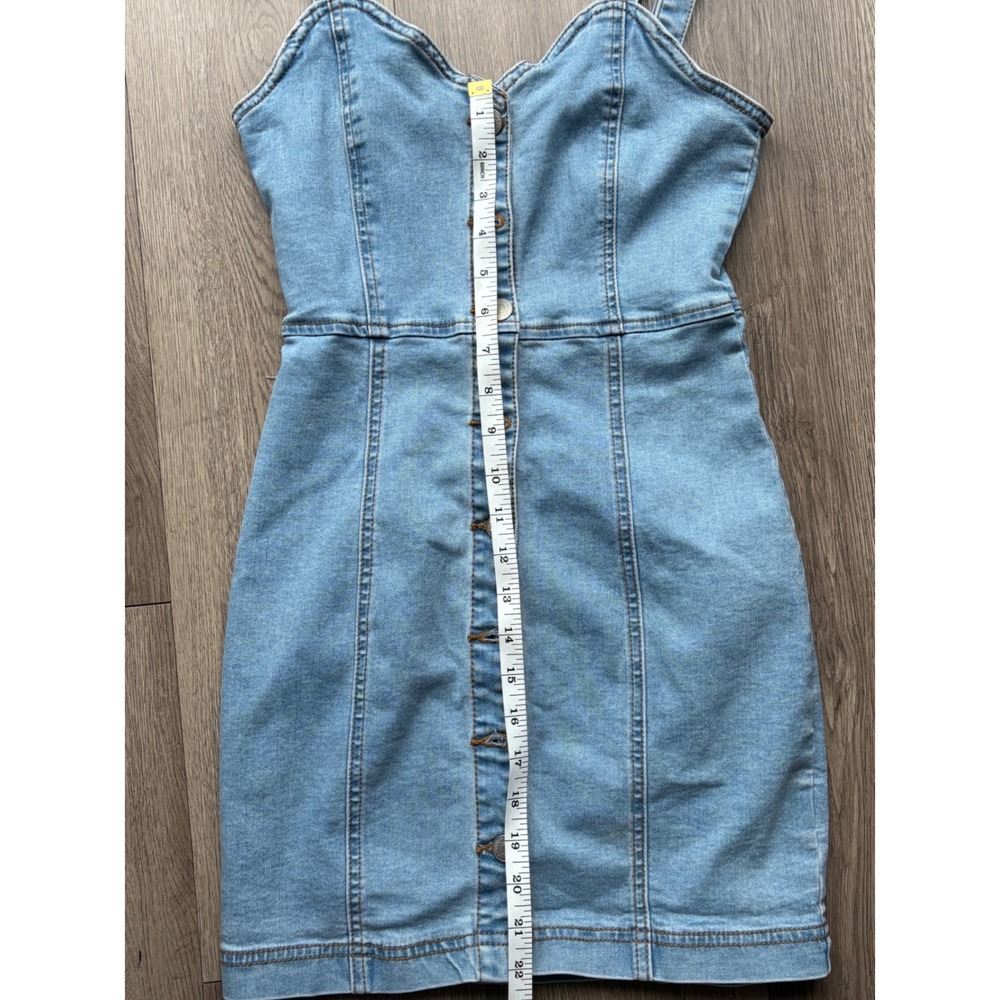Forever 21 Light Wash Denim Button Down Mini Dress Blue Small Sleeveless 90s - Picture 4 of 10